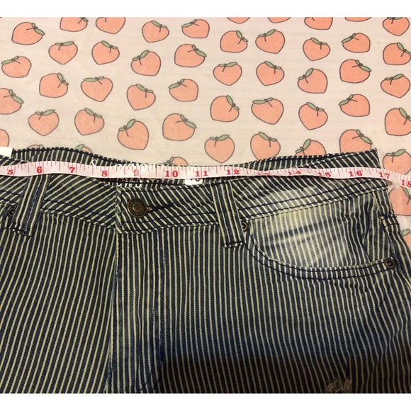 Plus size Ripped jeans - Picture 3 of 4